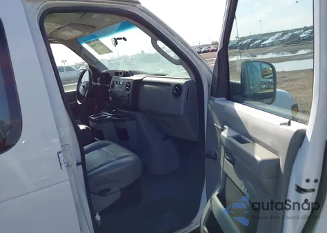 2013 Ford E-350 Super Duty Xl from USA, damaged, VIN 1FBSS3BL9DDA07964